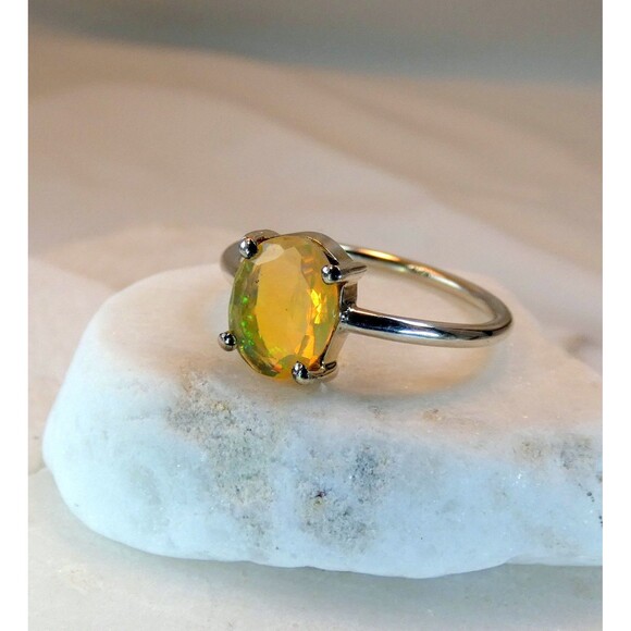 Stunning Natural Ethiopian Opal 2.5 Ct Sterling Silver Ring Sz 7.5 - Picture 7 of 7